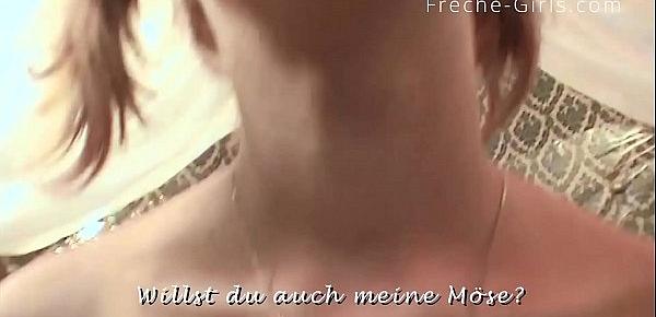 feuchte bitch fotze kriegt kleine Chick sperma eimer hardcorepenetriert